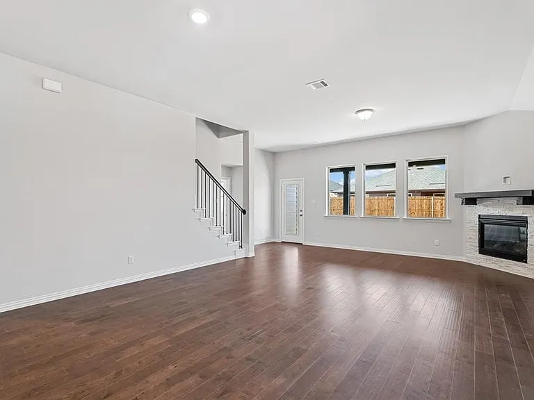 5117 Unity Dr — Photo 4