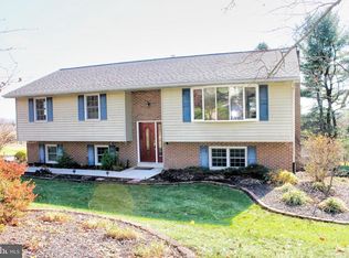 7511 Davids Rd, Harrisburg, PA 17111