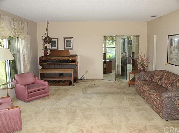 5th image of 25131 Crestview Dr
