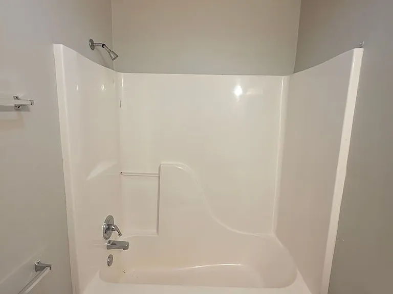 108 Poplar St — Photo 8