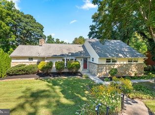 1140 Green Tree Ln, Penn Valley, PA 19072