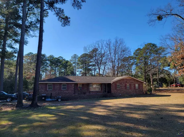 6 Easy St, Hawkinsville, GA 31036