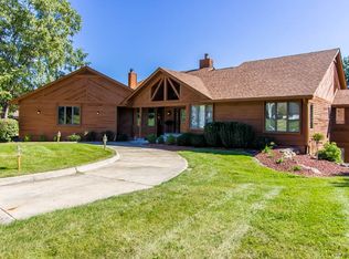 610 S 26th St, West Des Moines, IA 50265