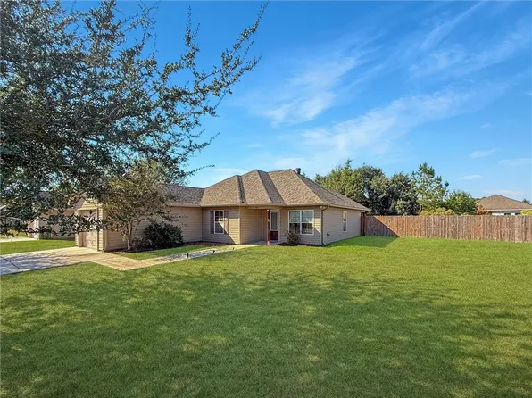 28515 Vintage Ln, Ponchatoula, LA 70454