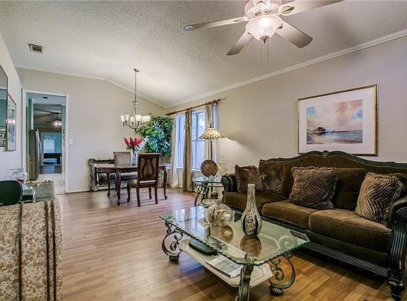 5th image of 2131 Dandelion Dr