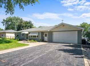 0S423 Melolane Rd, West Chicago, IL 60185