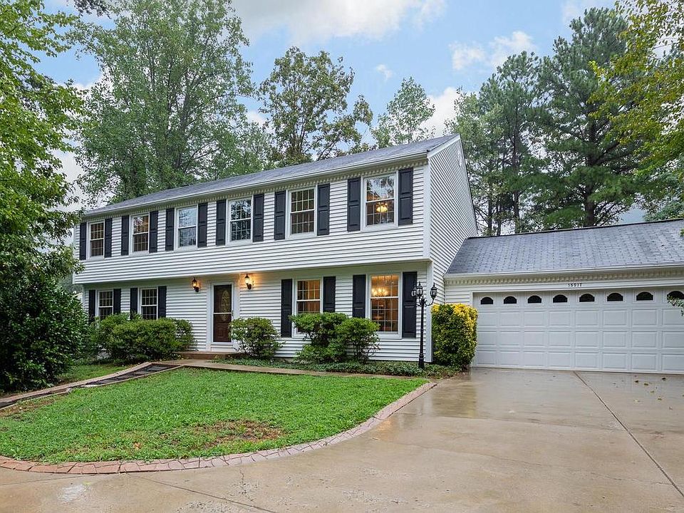 1st image of 15917 Fairway Dr