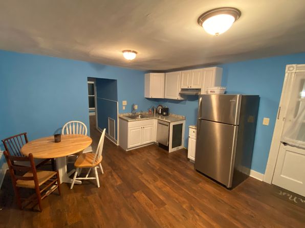 112 N Queen St #4