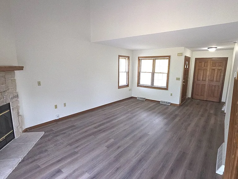 3205 S Ridgecrest Ct — Photo 6