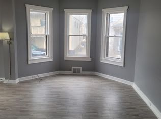 11 8th Ave #1, Carbondale, PA 18407