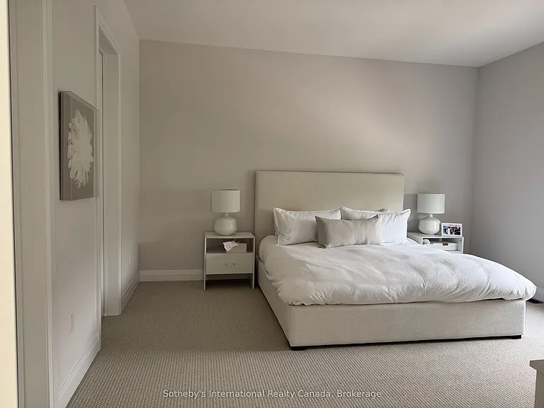 102 Sladden Ct — Photo 13