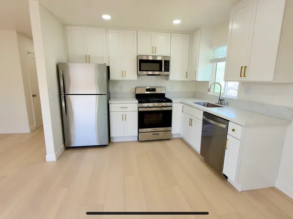 7311 La Mancha Cir #D, Huntington Beach, CA 92647