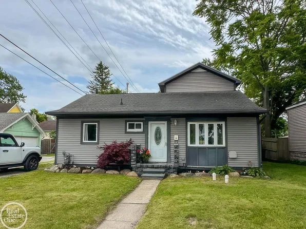 1116 Garfield St, Port Huron, MI 48060