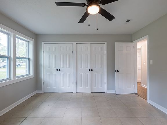 4th image of 703 S Formosa Dr