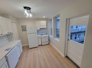 224 Hanover St APT 11A, Boston, MA 02113