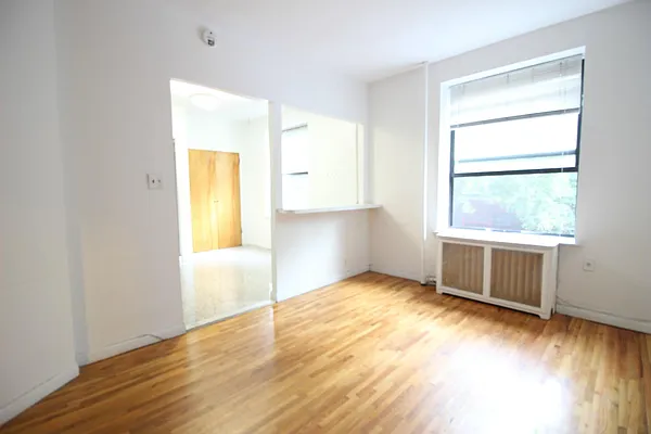 Rented by Keller Williams NYC | media 20