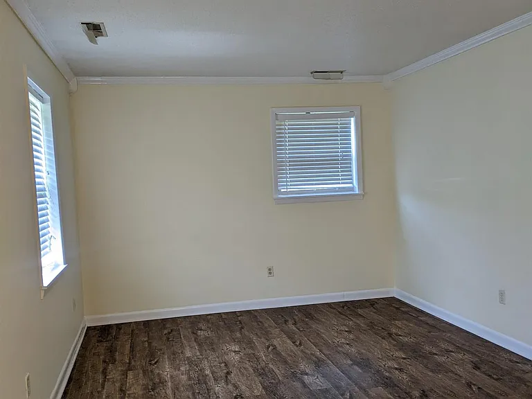 14021 Wyandotte Dr SW — Photo 2