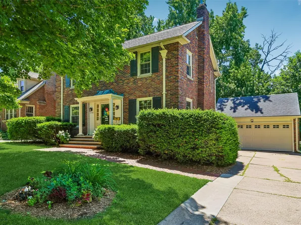 4724 Pleasant St, Des Moines, IA 50312
