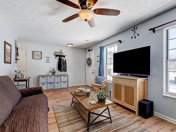 4th image of 4347 Lawn Pl