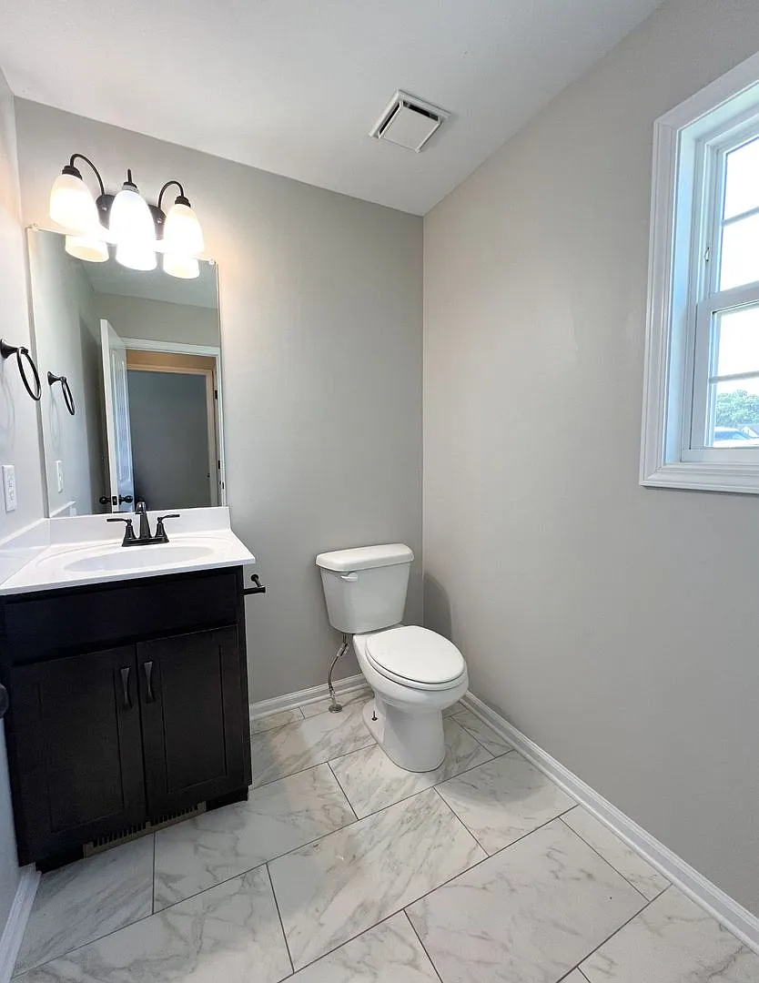 358 Chalet Circle Clarksville, TN 37042 — Photo 4