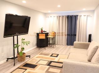 2460 Park Blvd #4, Oakland, CA 94606