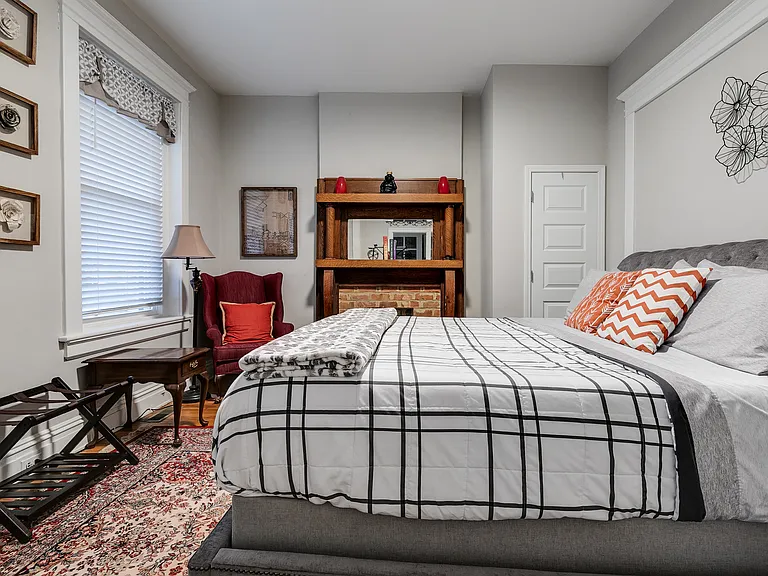 3313 Ellwood Ave #1 — Photo 9