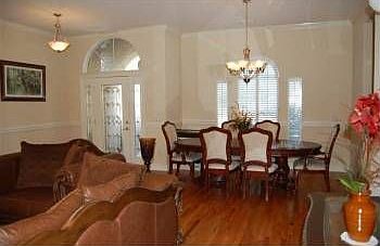 4th image of 3428 Garndenview Way