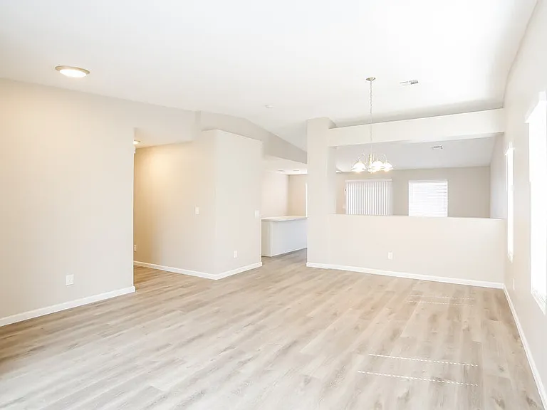 3117 Honeysuckle Ave — Photo 5
