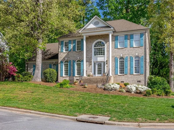 6200 Brook Shadow Dr, Greensboro, NC 27410