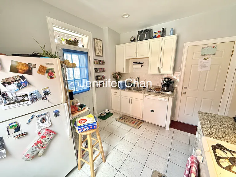8 Royce Rd #2 — Photo 8