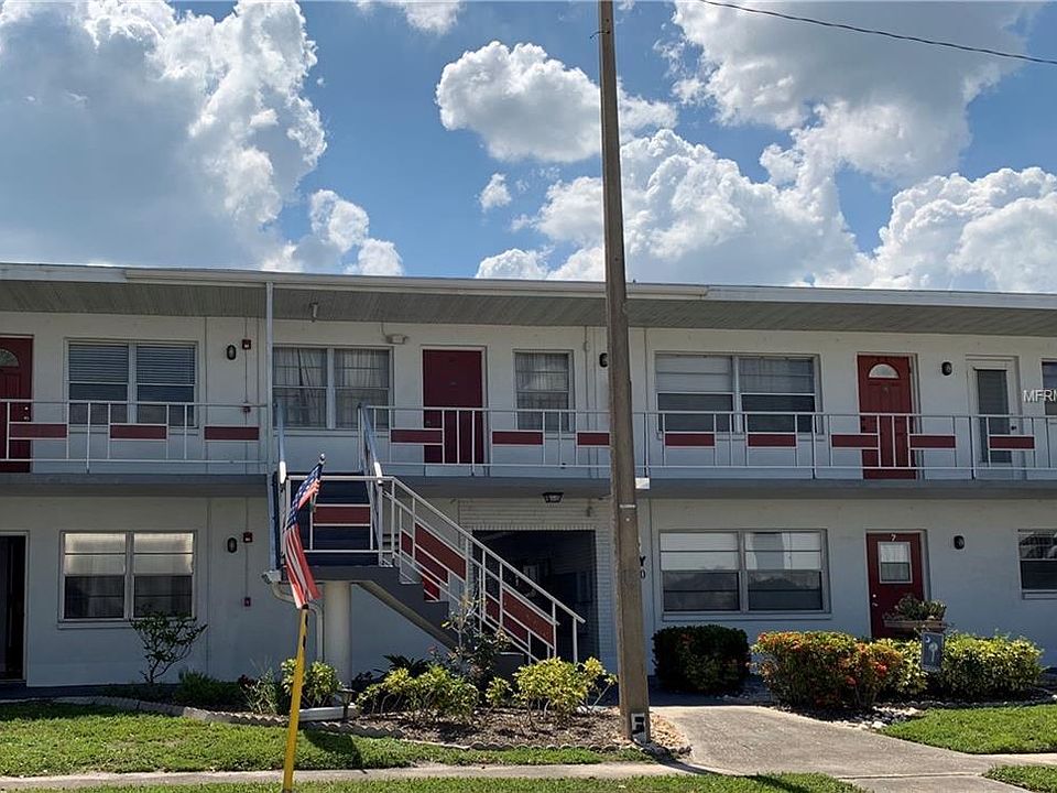 1st image of 5850 18th St N APT 19