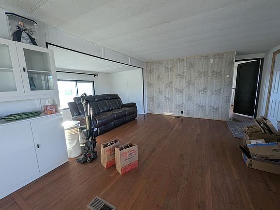 4th image of 13982 Rustic Rd