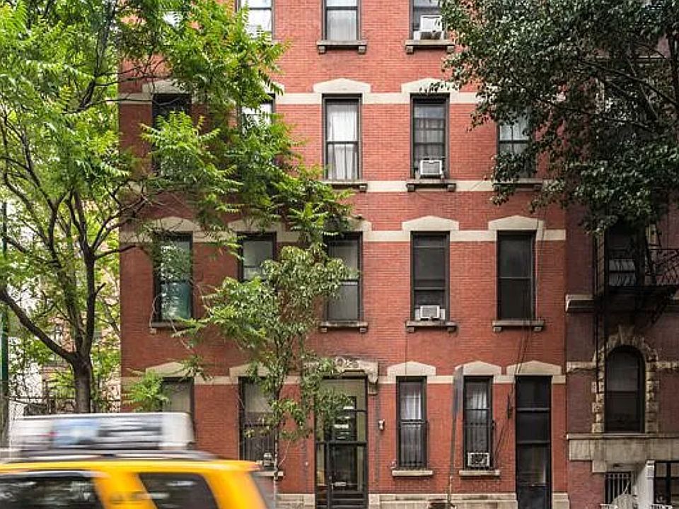 2nd image of 223 E 35th St APT 1RW