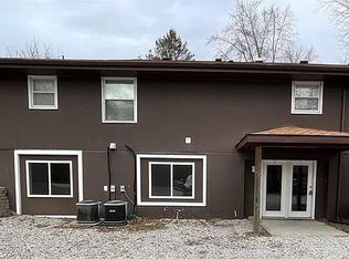 1612 California Ave #C, Collinsville, IL