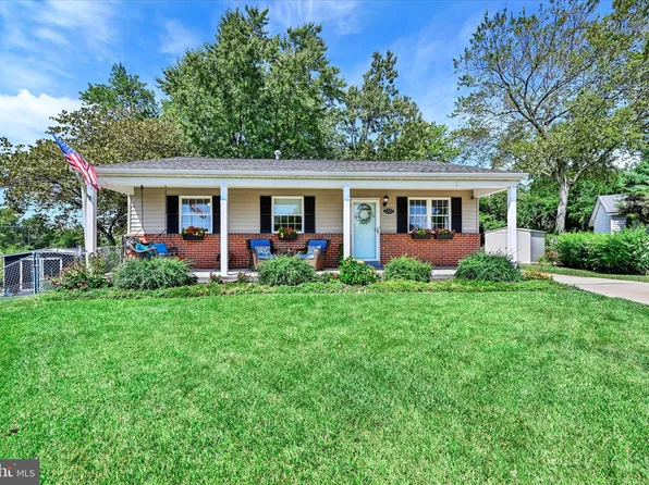 2322 Holyoke Rd, Baltimore, MD 21237