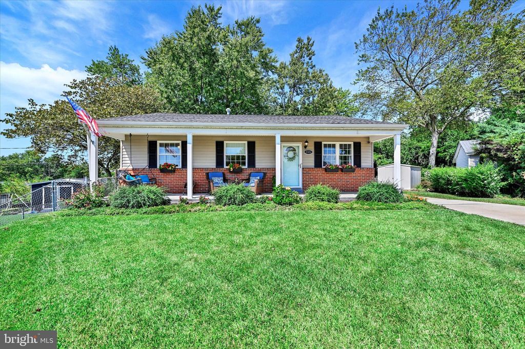 2322 Holyoke Rd, Baltimore, MD 21237