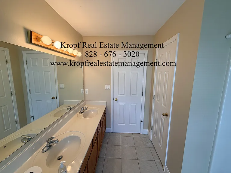55 Round Top Rd — Photo 20