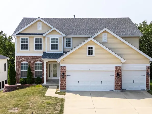 329 Palisades Ridge Ct, Eureka, MO 63025