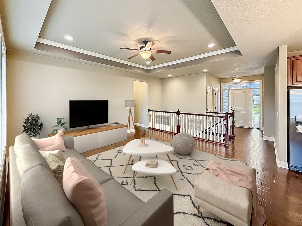 2721 London Dr #2721