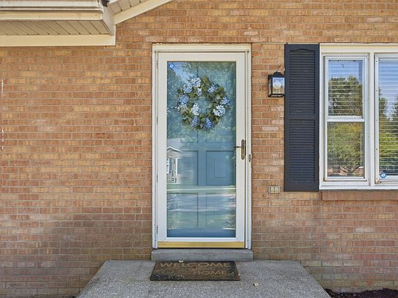 3rd image of 952 Gregory Way