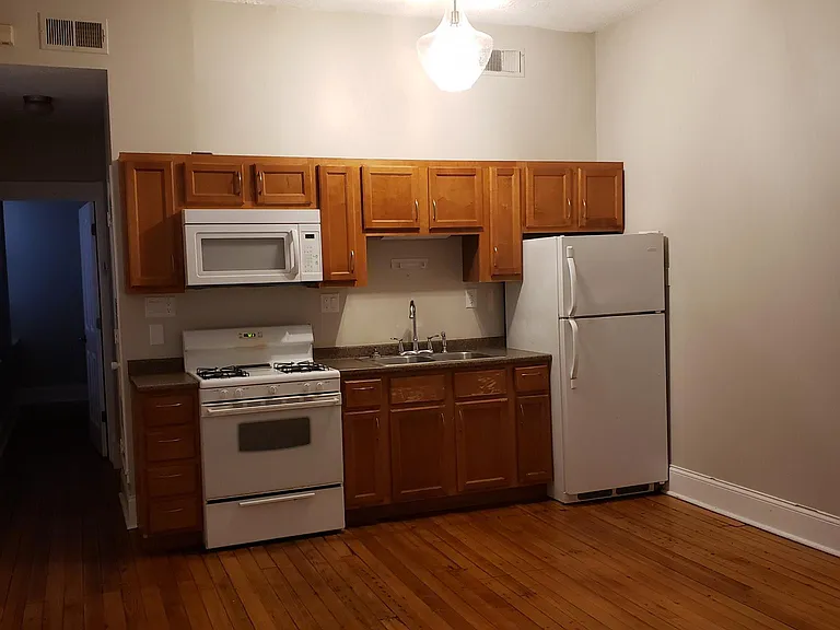 2231 Shenandoah Ave #A — Photo 3