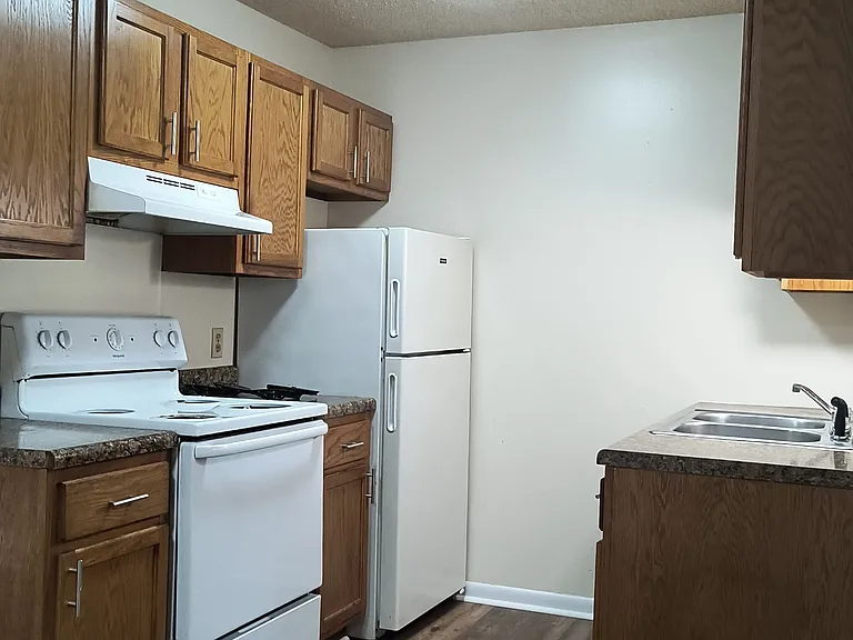 3720 Miramar Dr — Photo 7