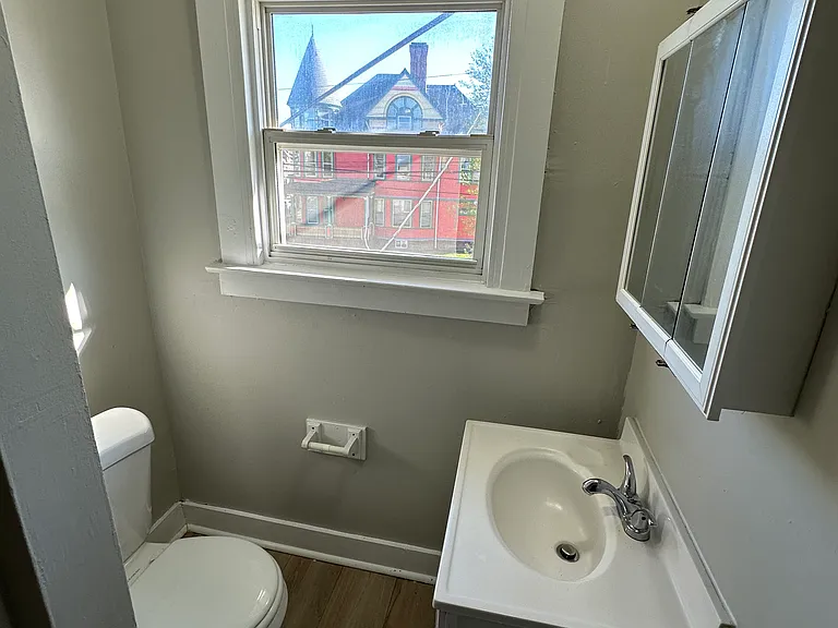 268 Sherman Ave #4A — Photo 6