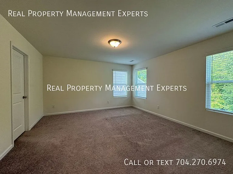 3227 Selwyn Landing Dr — Photo 13