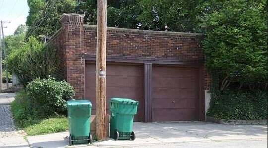 2nd image of 1003 N Fountain Ave