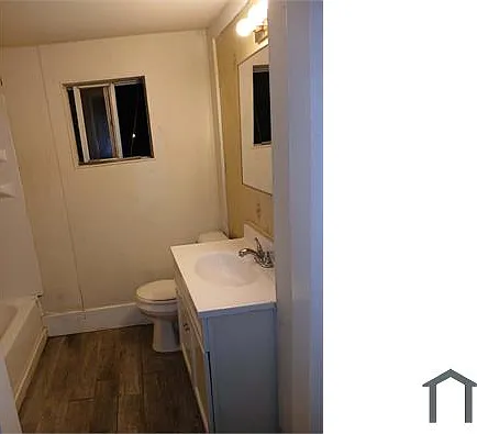 3529 Robson St — Photo 6