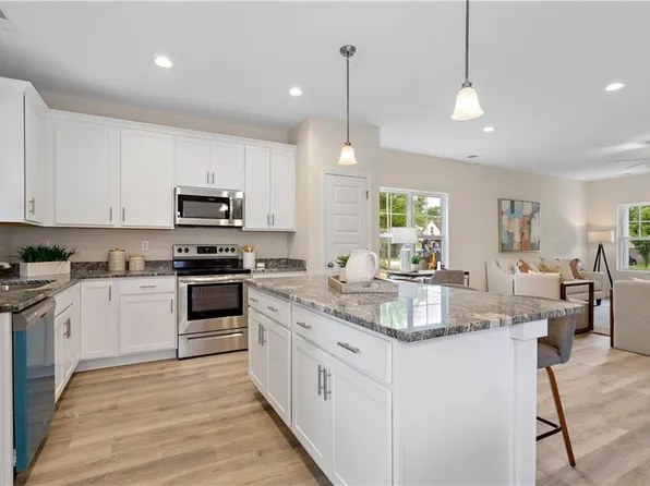 9313 Belgrave Ave, Norfolk, VA 23503