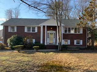 118 Spring Ln, Canton, MA 02021