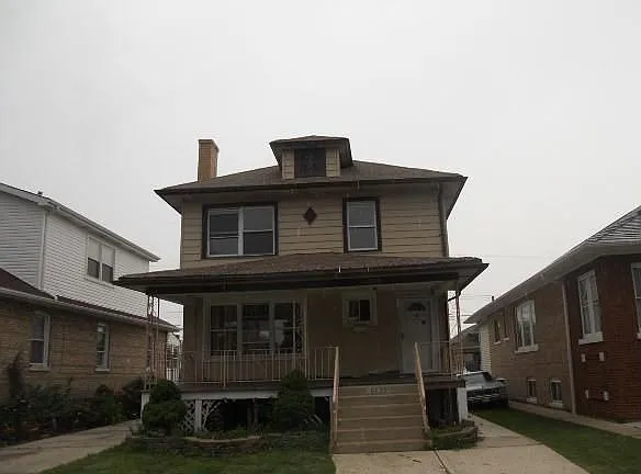 5622 S Christiana Ave photo 1