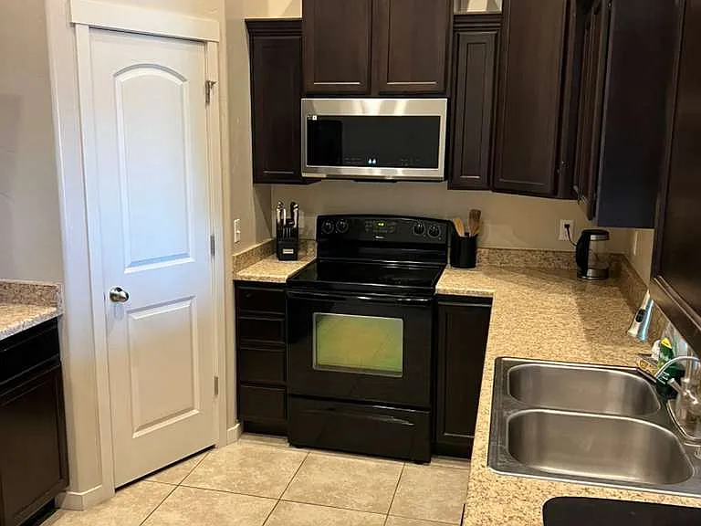 203 E Jordan Ridge Blvd #209 — Photo 5